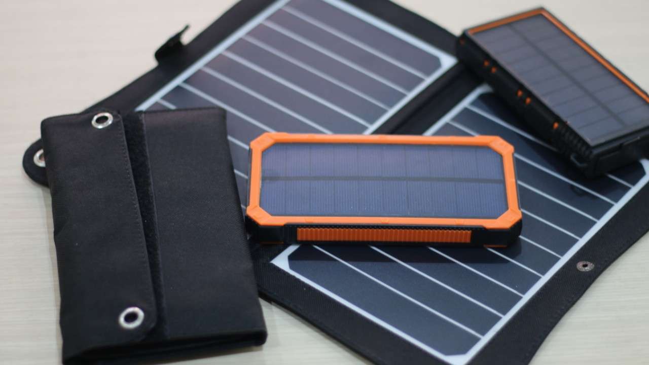 Powerbank solaire VS Panneau nomade - Que choisir - Sundeal